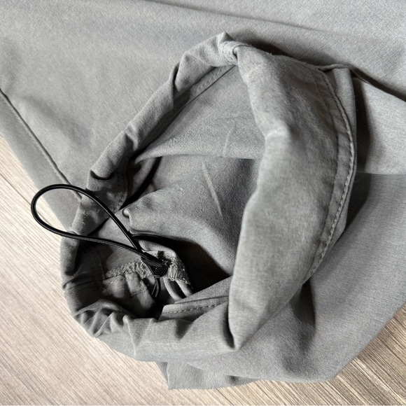 LL Bean Men's Multisport Gray Performance Pants Medium 32” Hiking Outdoors - Picture 3 of 11